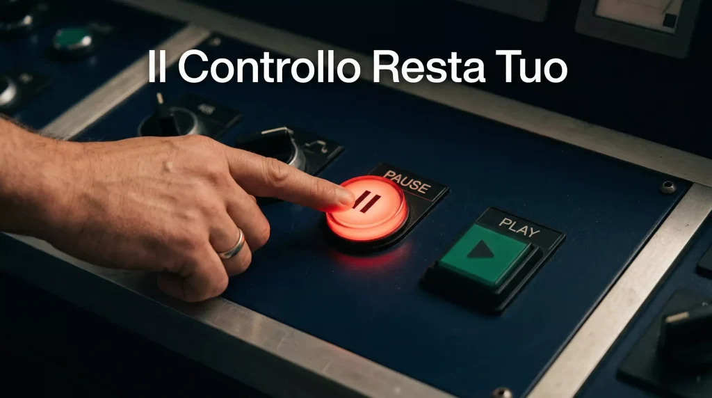Mano che preme un pulsante di pausa rosso su un controller da gioco con luce calda ambientale